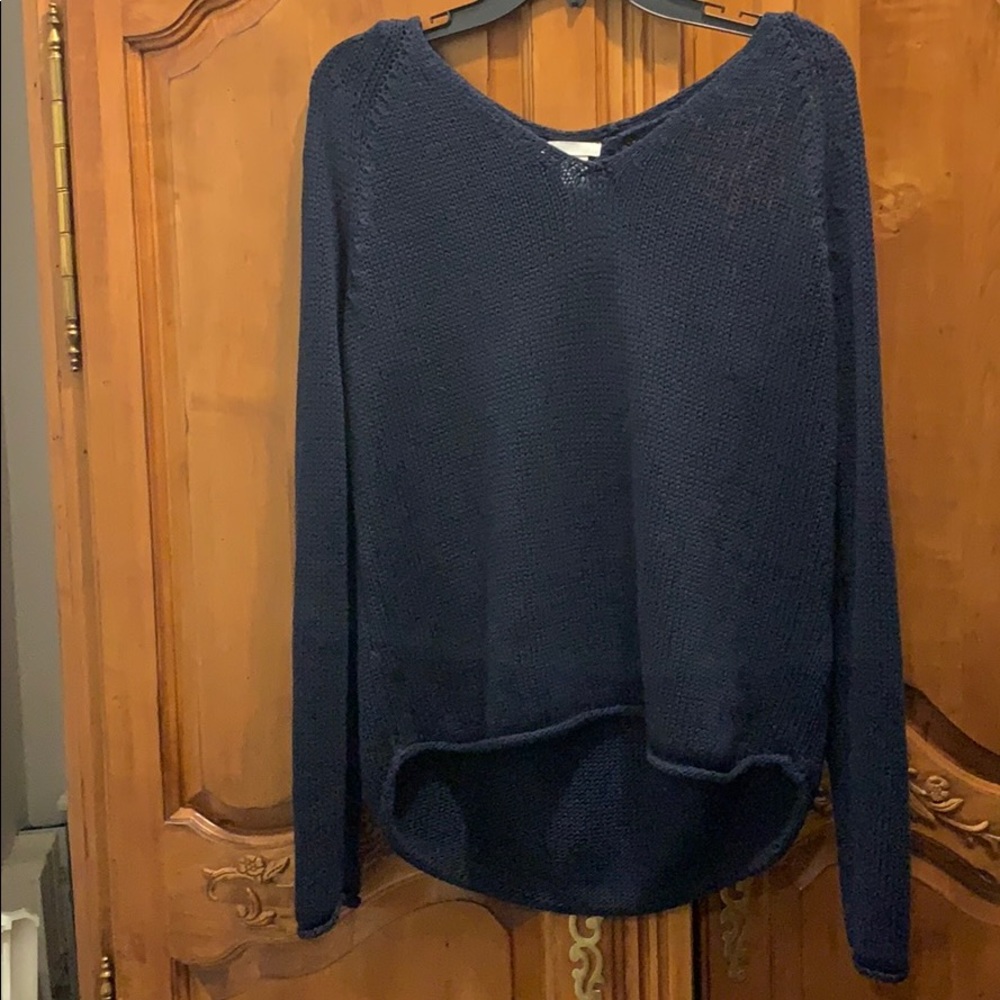 H&M dark purple sweater size M